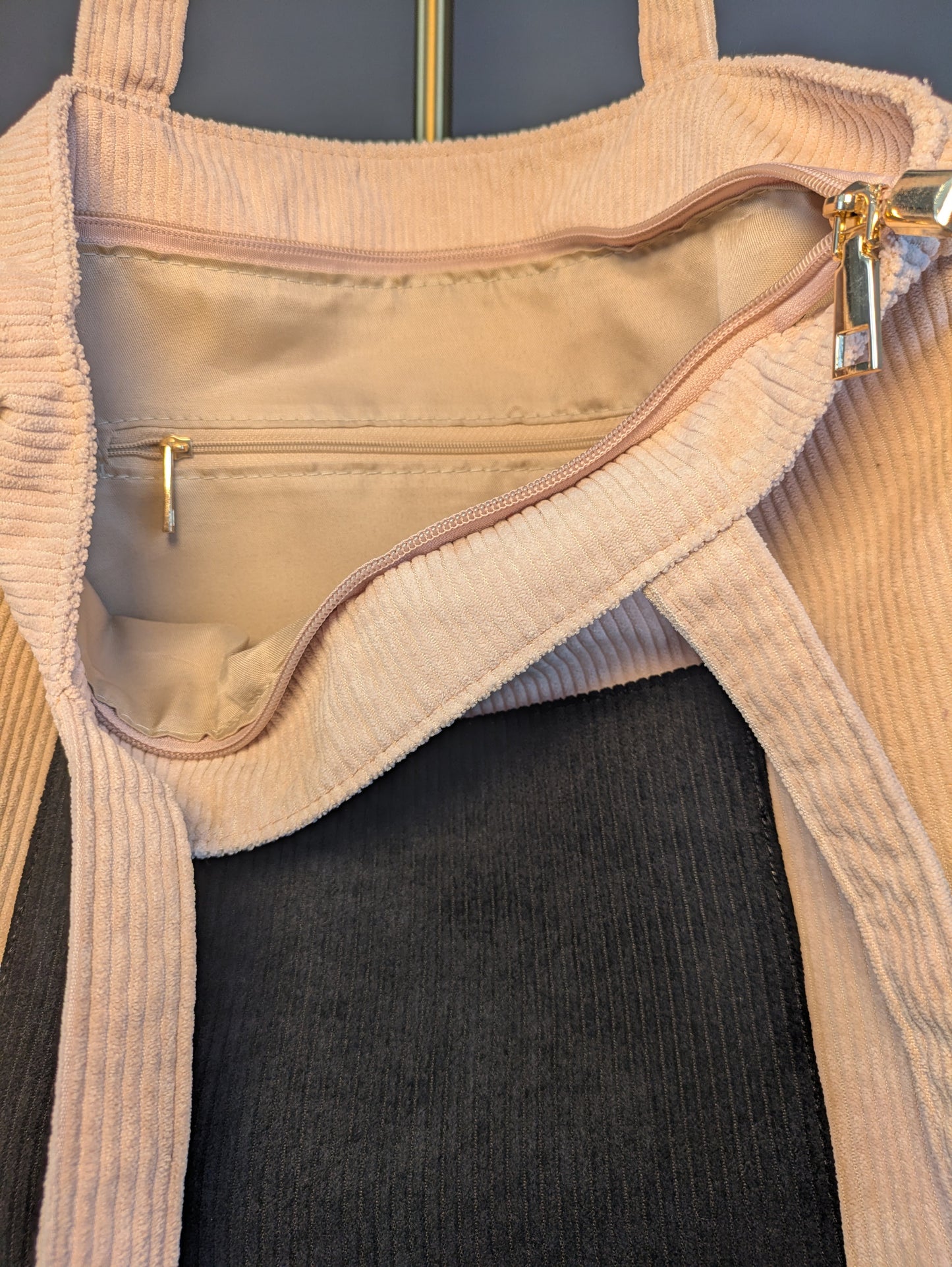 Atera – Beige and Black Corduroy Tote
