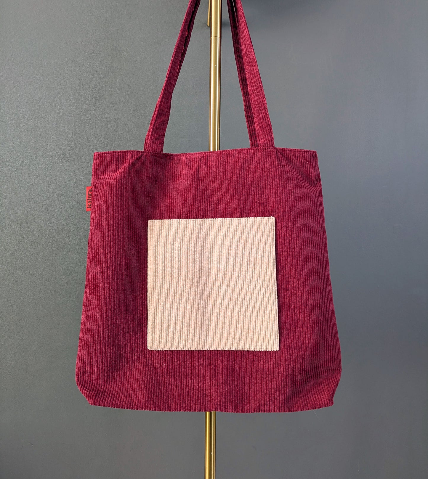 Vinoria – Burgundy and Beige Corduroy Tote